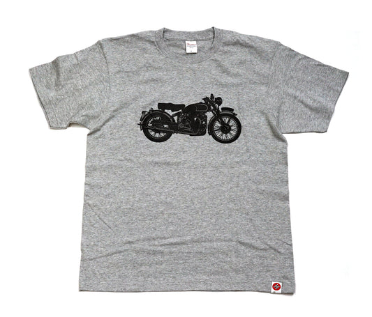 「ヴィンテージ・バイクが鈍い光を浮かべる時」Tシャツ