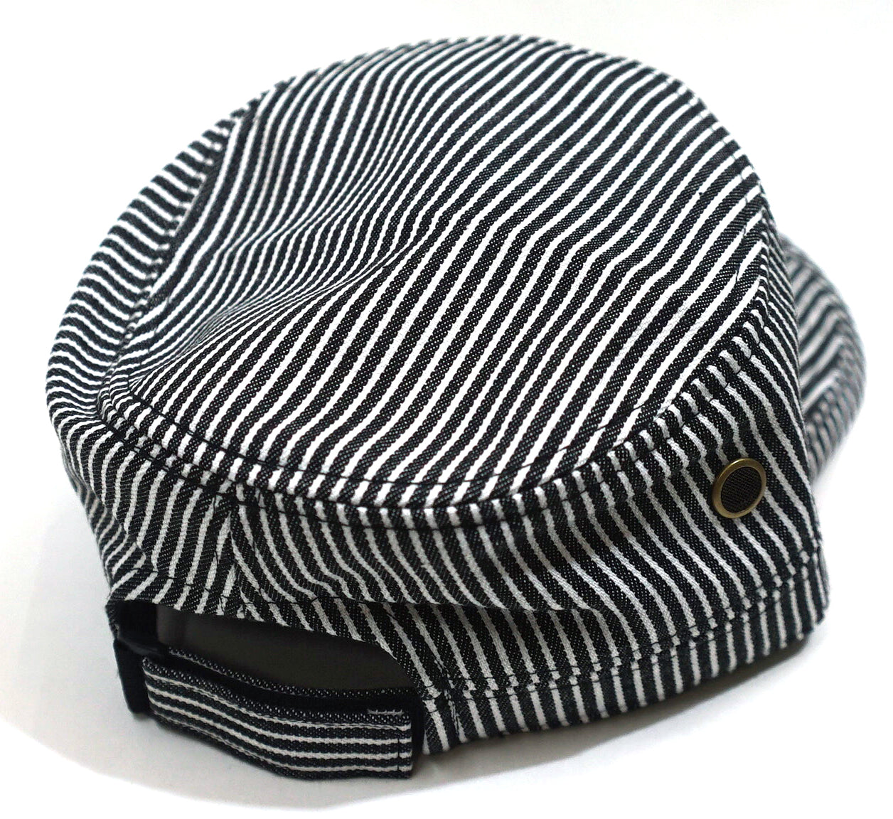 Cross checker + wing embroidery cap