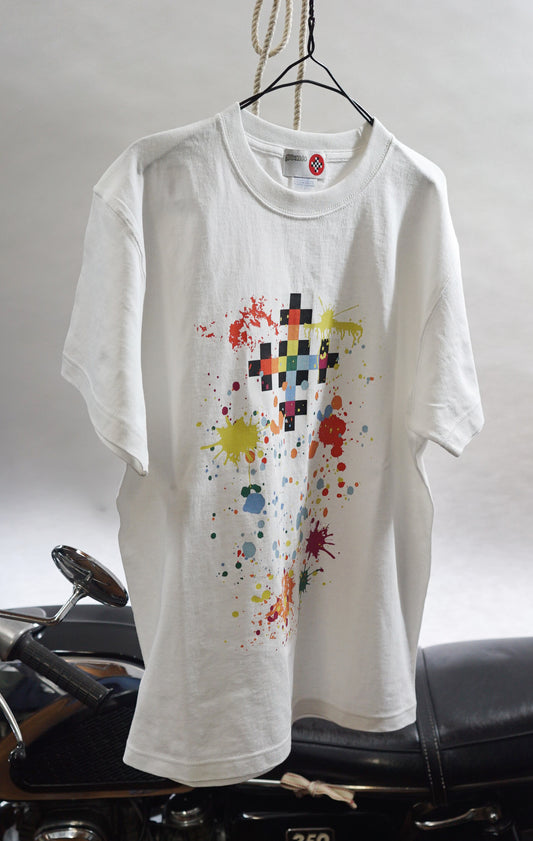 “Bathing in the colors of the city in an alley where checkered flags and rainbow colors intersect” T-shirt