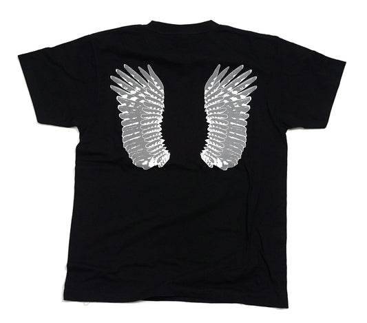 「路上の光を撥ねる鷹の羽」Tシャツ